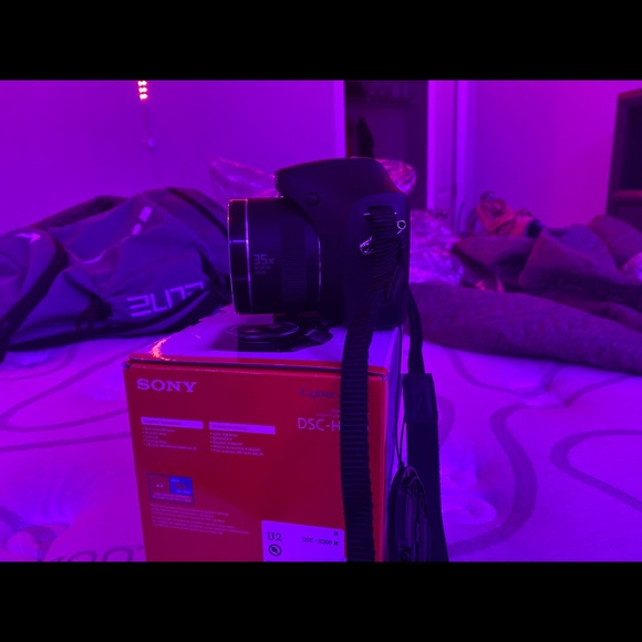 Sony DSC-H300 camera - Picture 4 of 5